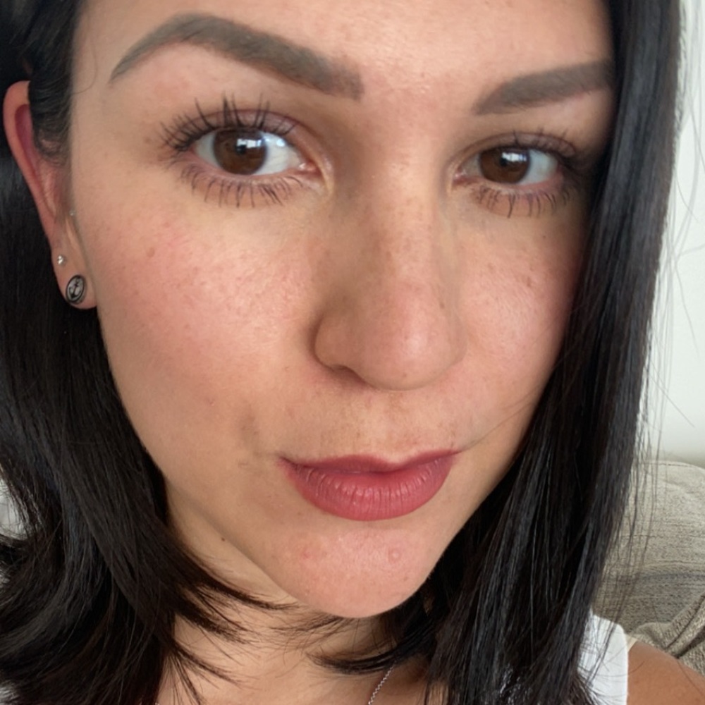 Meet your Posher, Idalia